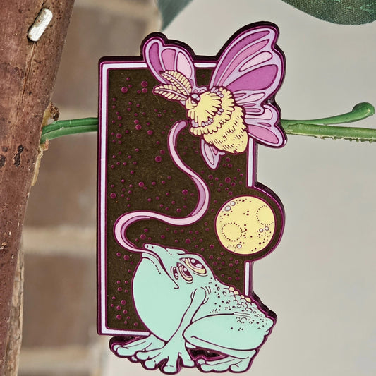Frog & The Moth - LE20 (Purple Metal)